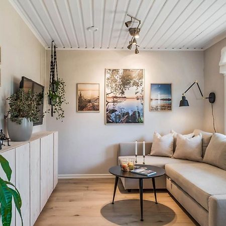 Nyrenoverat Gardshus Pa Havstomt Med Hoeg Standard Örnsköldsvik المظهر الخارجي الصورة